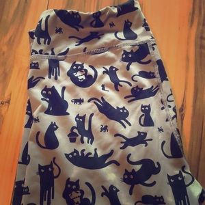 Johnny Cupcakes Cat leggings